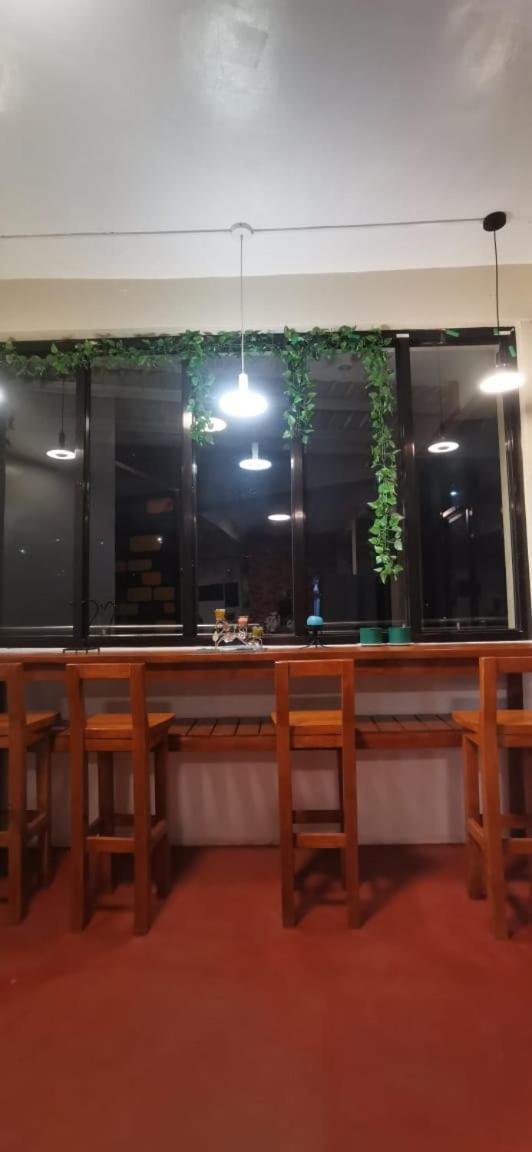 Cool Breeze Lodge And Cafe บาเนาเว ภายนอก รูปภาพ