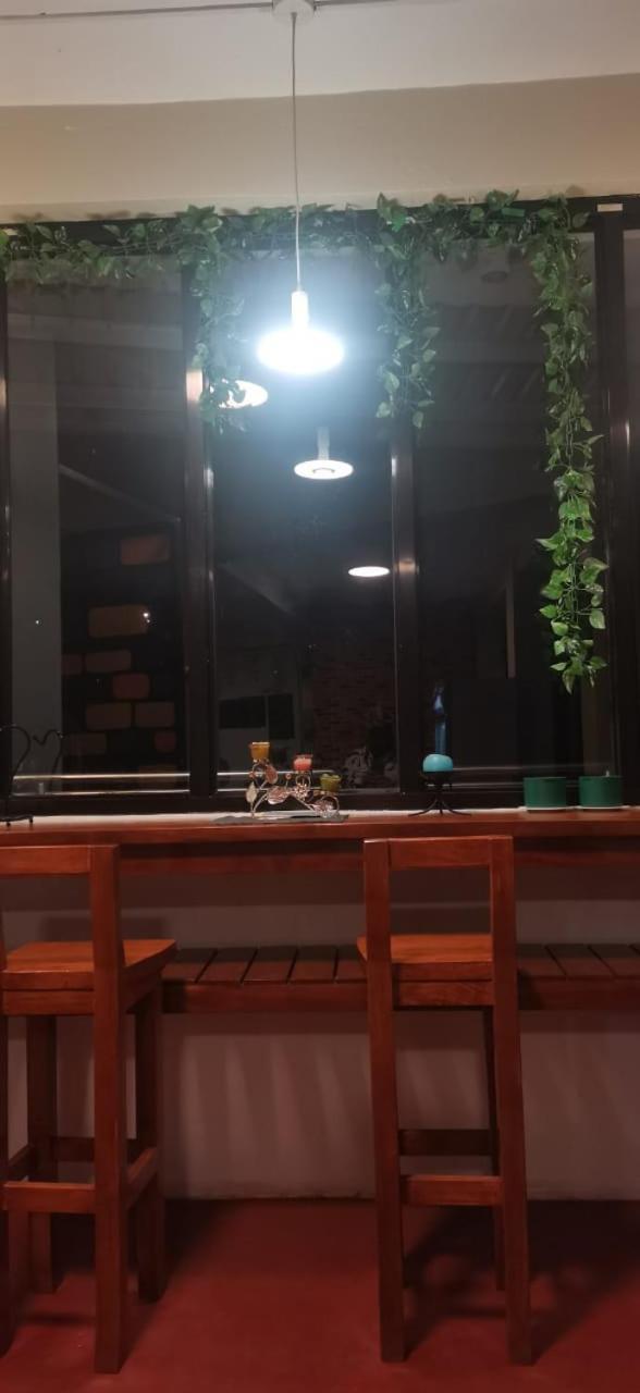 Cool Breeze Lodge And Cafe บาเนาเว ภายนอก รูปภาพ